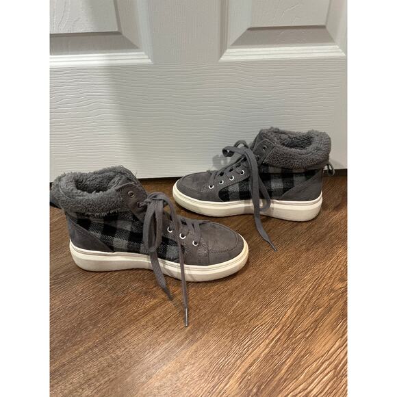 Marc Fisher Fellow Faux Fur High-top Sneakers Size 6.5 - Picture 3 of 9